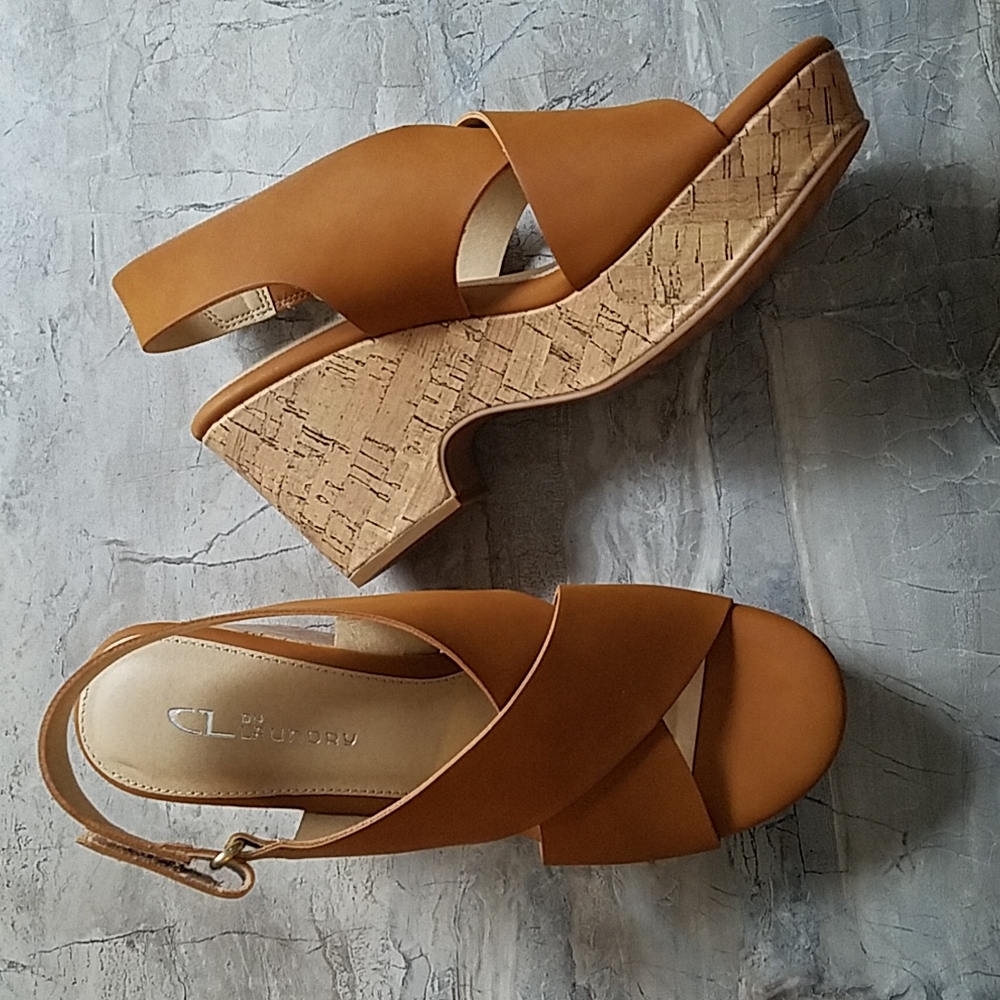 New! CL by Laundry Wedges